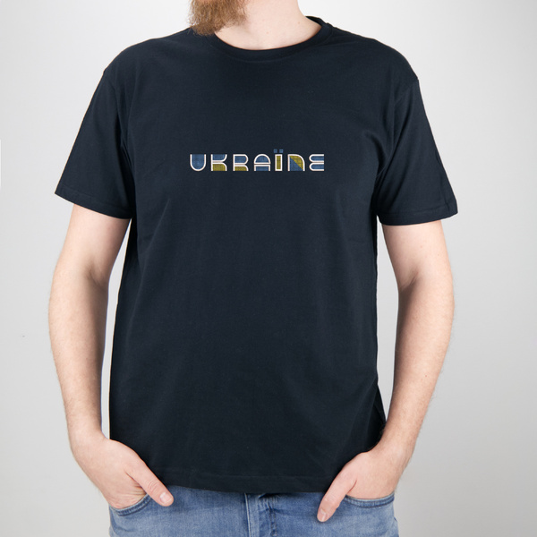 Вышитая футболка №32 UKRAЇNE